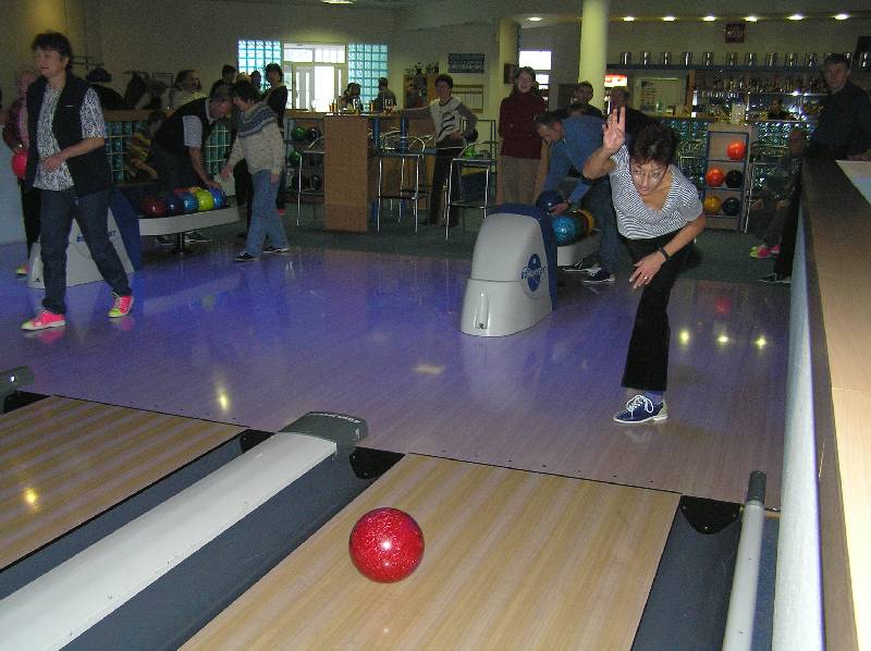 Mikulášský turnaj v bowlingu
